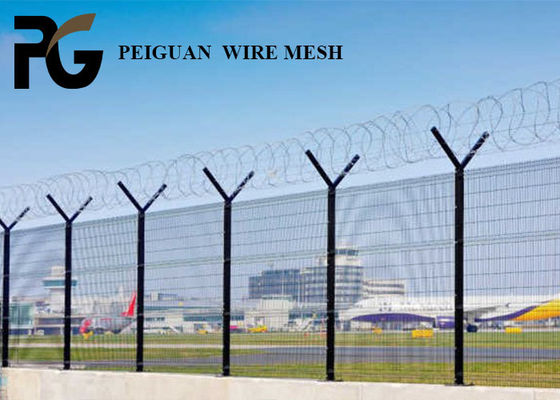 Corrosion Resistant Concertina Coil Fencing , Iron Wire Prison Security Fence