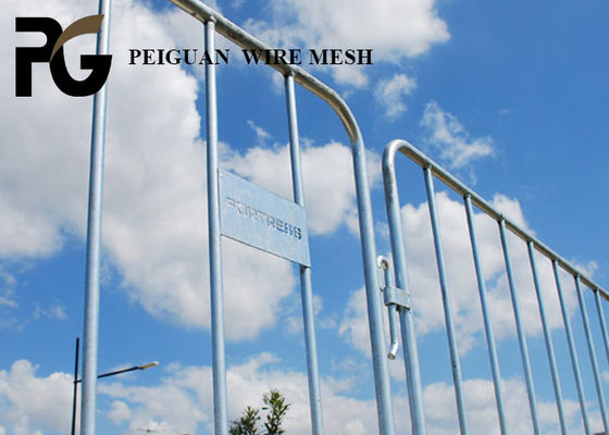 Steel Pedestrian Crowd Control Barriers , Easily Assembled Crowd Control Gates