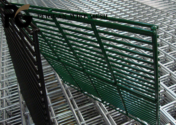 Courtyard Twin Wire Mesh Fence , Green Twin Wire Mesh Fencing