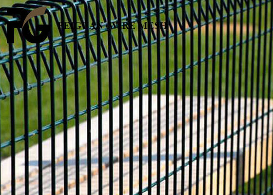 Swimming Pool 50x100mm BRC Fence Low Carbon Steel Wire
