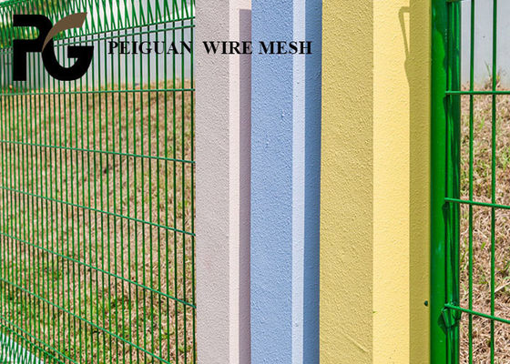 Garden Roll Top Mesh Fence Panels Welded Steel Triangle Bending