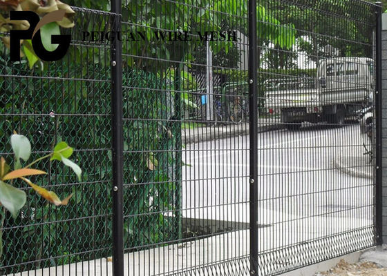 Garden Roll Top Mesh Fence Panels Welded Steel Triangle Bending