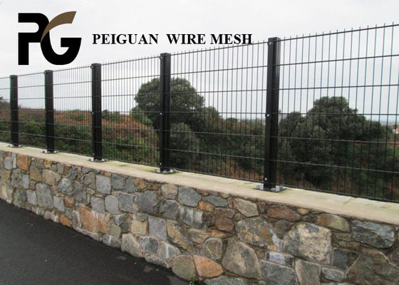 Galvanized Steel Security Metal Fencing ，Black Welded Mesh Security Fencing