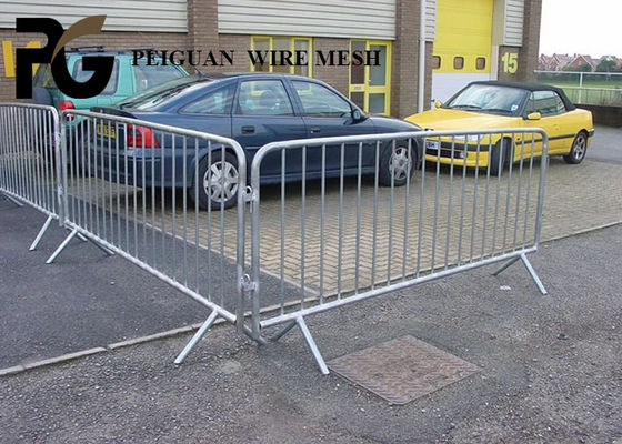 White Portable Crowd Control Fencing Eco Friendly For Festivals